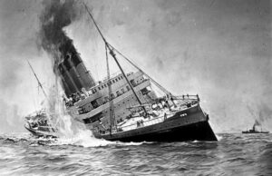 Torpillage du Lusitania par un sous-marin allemand