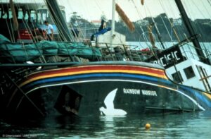 Rainbow Warrior coulé dans le port d'Auckland