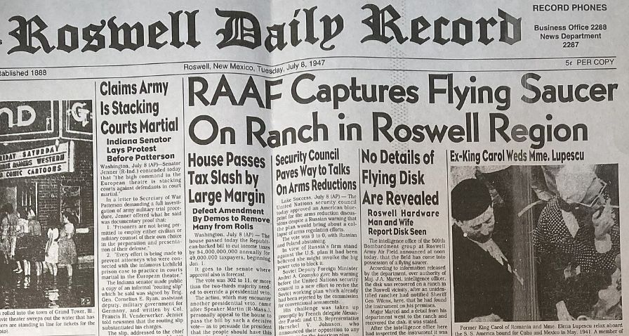 Roswell Daily Record - RAAF captures flying saucers