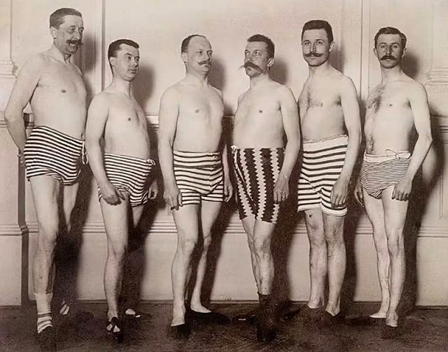 La mode des maillots de bain à rayure
