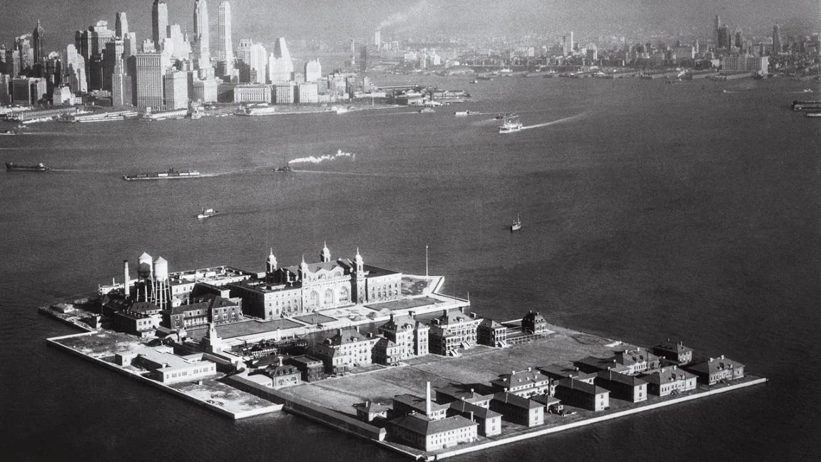 Ellis island 1930