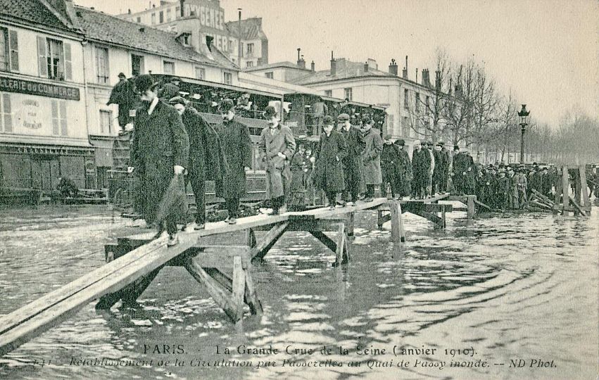 Passerelle du quai de Passy - Crue de la Seine de 1910